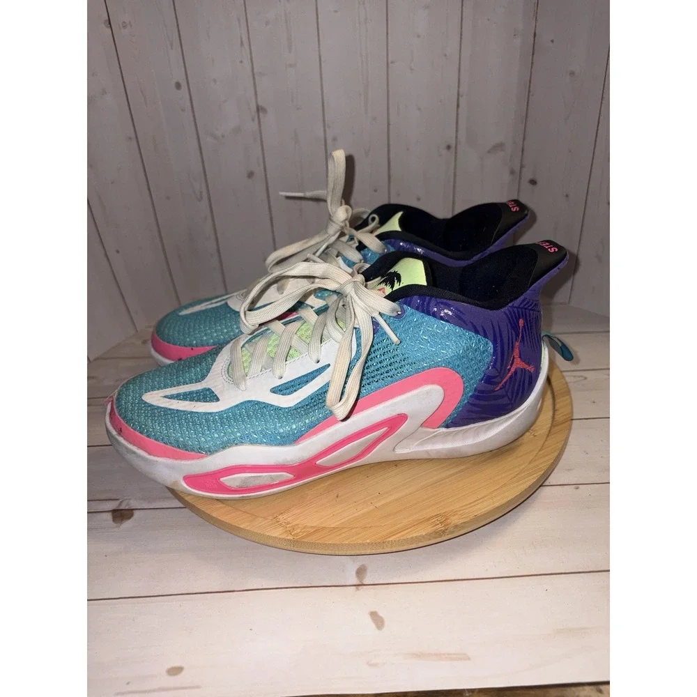 Nike Jordan Tatum 1 Basketball Shoes Youth Size 6Y Pink Wave Runner FV0172 400
